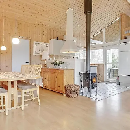 Four Bedroom Holiday In Sydals Сasa de vacaciones