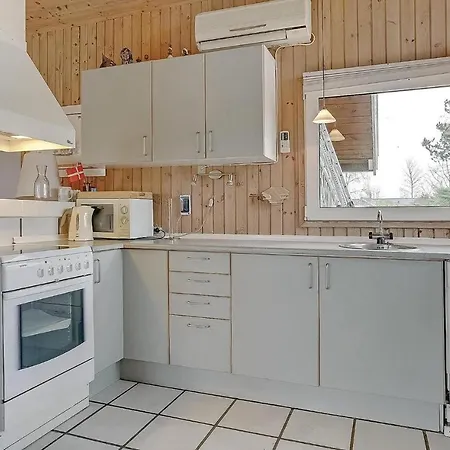 Сasa de vacaciones Four Bedroom Holiday In Sydals